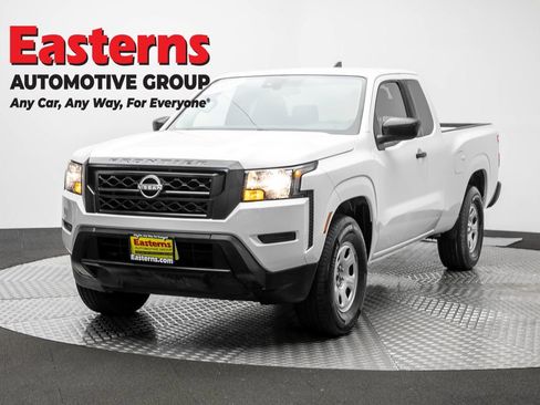 Used 2022 Nissan Frontier S RWD image 1