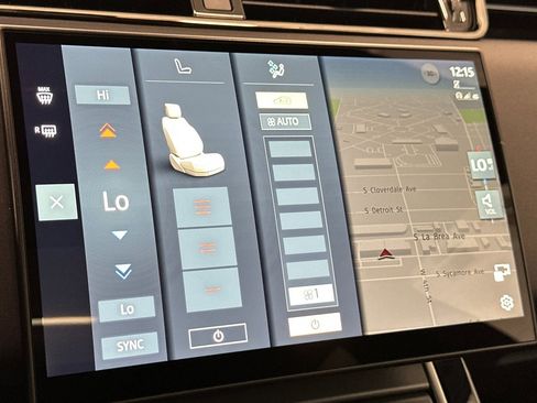 Used 2024 Land Rover Range Rover Evoque Dynamic SE image 23