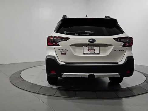 Certified 2023 Subaru Outback Limited AWD/4WD image 5