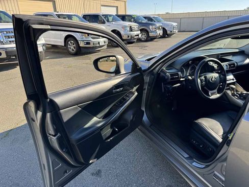 Used 2014 Lexus IS 250 AWD image 23