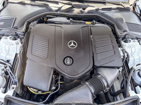 Used 2025 Mercedes-Benz C 300 Sedan image 25