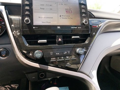 Used 2023 Toyota Camry XSE FWD image 29