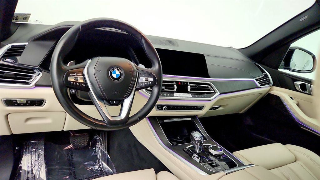 Used 2022 BMW X5 xDrive40i w/ Premium Package AWD/4WD image 14