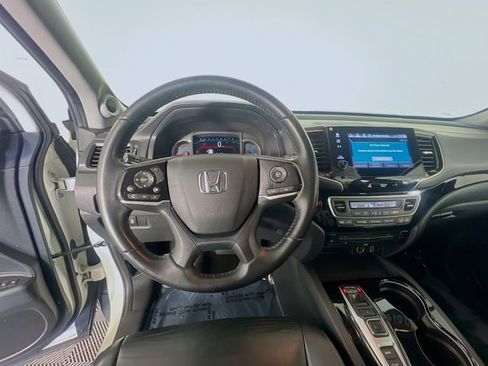 Used 2019 Honda Pilot Touring image 15