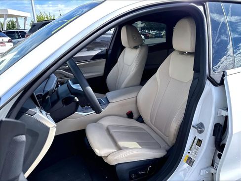 Used 2025 BMW i4 eDrive40 RWD image 21