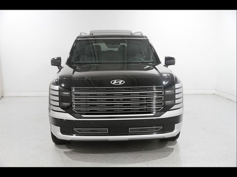 Certified 2026 Hyundai Palisade Calligraphy AWD/4WD image 2