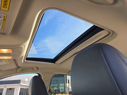 Used 2021 MAZDA CX-5 Touring w/ Touring Preferred SV Package image 18