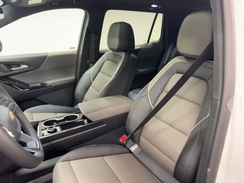 New 2026 Chevrolet Equinox LT w/ Convenience Package II FWD image 22