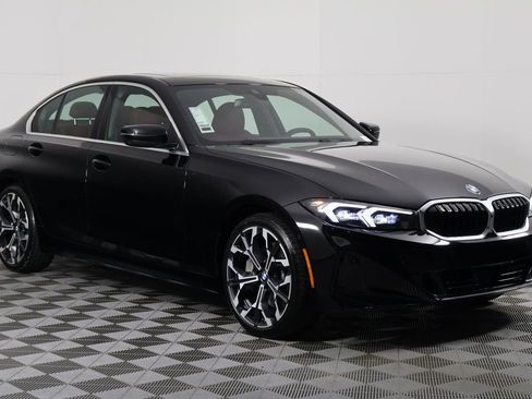 Used 2025 BMW 330i Sedan w/ Premium Package image 3