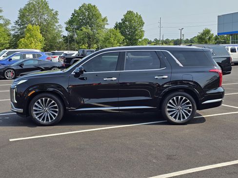 Used 2023 Hyundai Palisade Calligraphy w/ Cargo Package AWD/4WD image 14