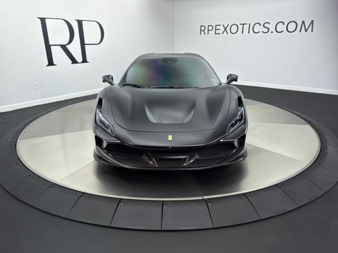 Used 2021 Ferrari F8 Tributo RWD image 12