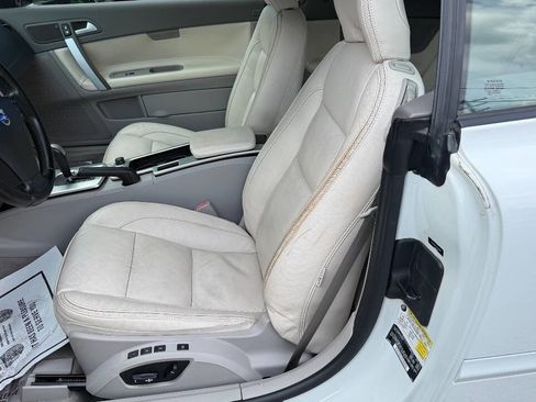 Used 2013 Volvo C70 T5 image 9