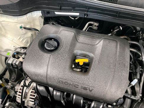 Used 2025 Kia Soul LX FWD image 35