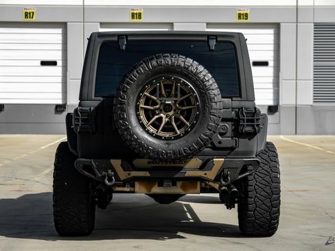 Used 2021 Jeep Wrangler Unlimited Rubicon image 13
