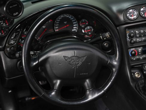 Used 1999 Chevrolet Corvette Convertible w/ Memory Pkg RWD image 38