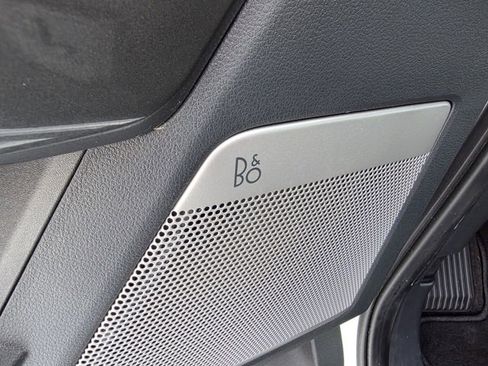 Used 2022 Ford F150 XLT w/ Equipment Group 302A High image 17