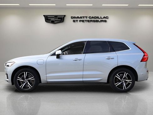 Used 2018 Volvo XC60 T8 R-Design w/ Vision Package image 2