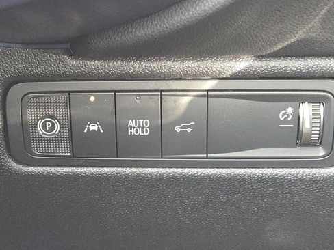 New 2026 Chevrolet Equinox EV LT image 16