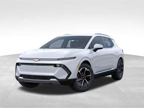 New 2025 Chevrolet Equinox EV LT image 6