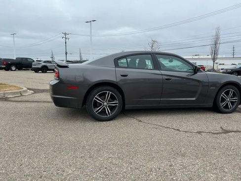 Used 2014 Dodge Charger R/T image 18
