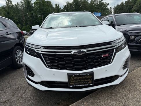 Used 2023 Chevrolet Equinox RS AWD/4WD image 3