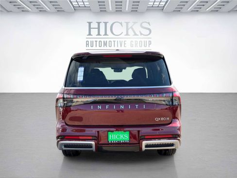 New 2025 INFINITI QX80 Sensory image 6