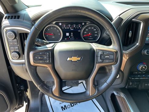 Used 2022 Chevrolet Silverado 1500 High Country w/ Technology Package image 15