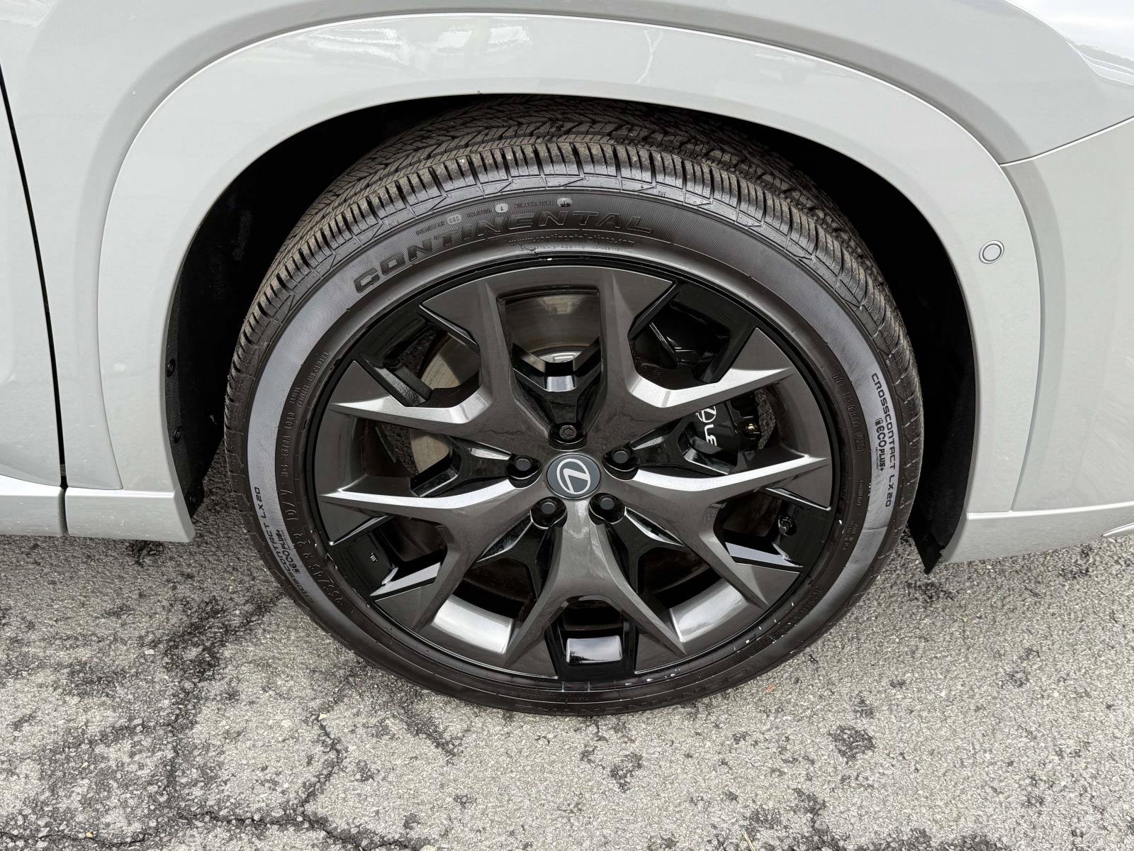 Used 2026 Lexus TX 500h AWD w/ Technology Package image 7