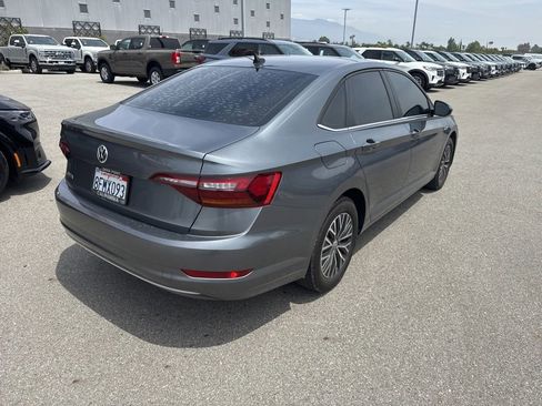Used 2019 Volkswagen Jetta SEL FWD image 6