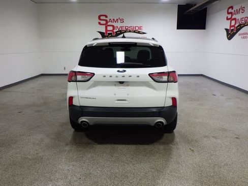Used 2022 Ford Escape Titanium w/ Titanium Elite Package AWD/4WD image 3