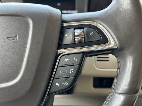 Used 2020 Lincoln Navigator Reserve w/ Luxury Package AWD/4WD image 25