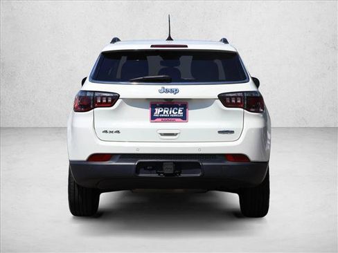 Used 2021 Jeep Compass Latitude w/ Driver Assistance Group AWD/4WD image 6