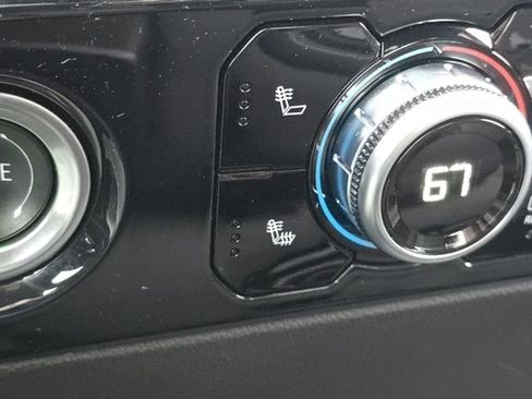 Used 2024 GMC Sierra 1500 SLE image 26