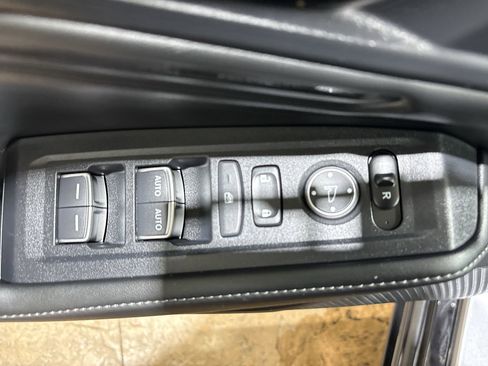 Used 2025 Honda Accord Sport image 13