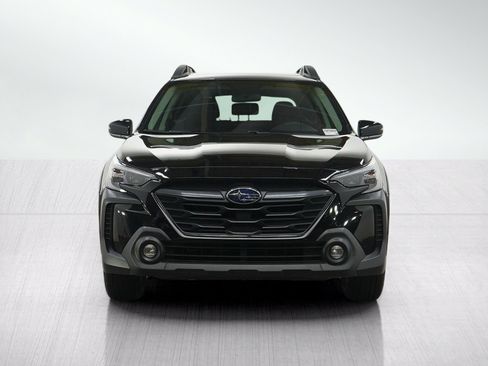 Used 2025 Subaru Outback Premium AWD/4WD image 8