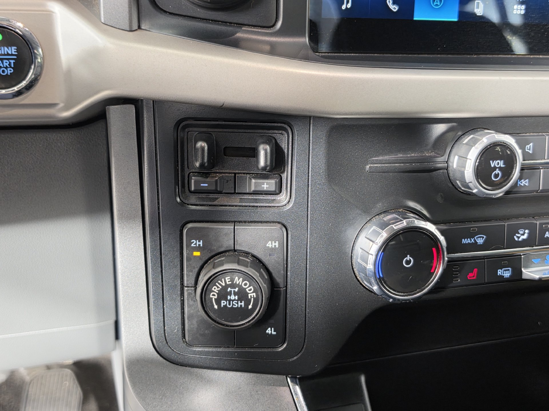 Used 2022 Ford F150 XLT w/ Equipment Group 302A High AWD/4WD image 17