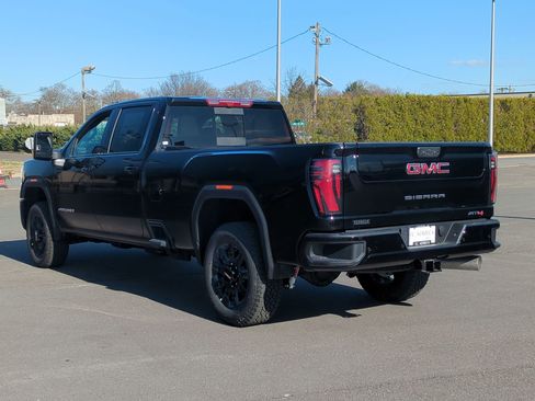New 2026 GMC Sierra 2500 AT4 w/ Technology Package image 5