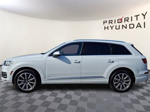 Used 2017 Audi Q7 3.0T Premium Plus w/ Premium Plus Package image 7