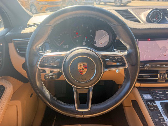 Used 2020 Porsche Macan AWD/4WD image 8