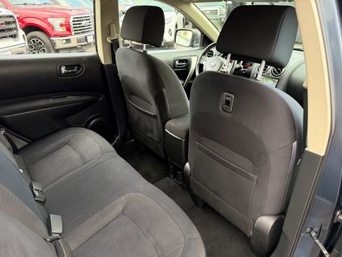 Used 2014 Nissan Rogue S w/ Convenience Package AWD/4WD image 17
