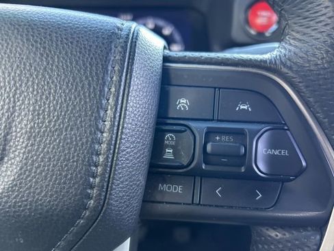 Used 2024 Toyota Tacoma TRD Off-Road image 17