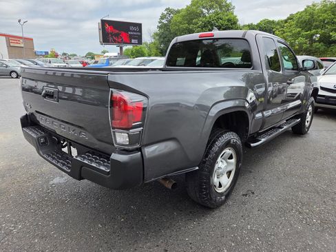 Used 2019 Toyota Tacoma SR AWD/4WD image 6