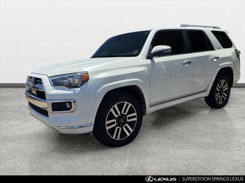 Used 2020 Toyota 4Runner Limited AWD/4WD image 5