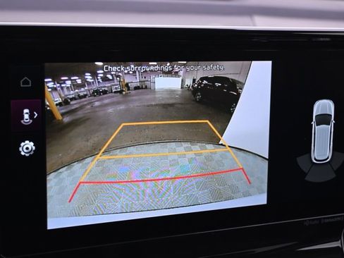 Used 2023 Kia Sorento S w/ Panoramic Sunroof Package AWD/4WD image 32