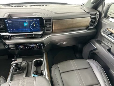 Used 2025 Chevrolet Silverado 1500 High Country w/ Midnight Edition AWD/4WD image 28