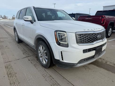 Used 2020 Kia Telluride LX image 3