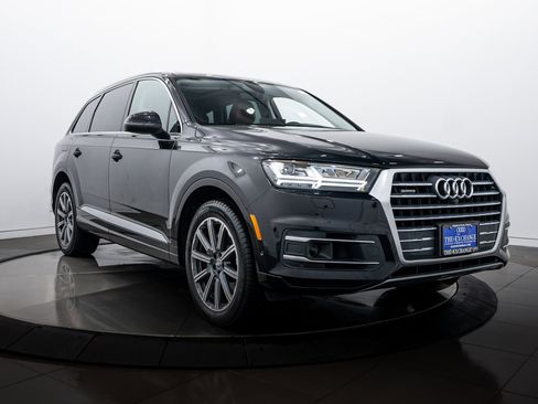 Used 2019 Audi Q7 3.0T Premium Plus image 2