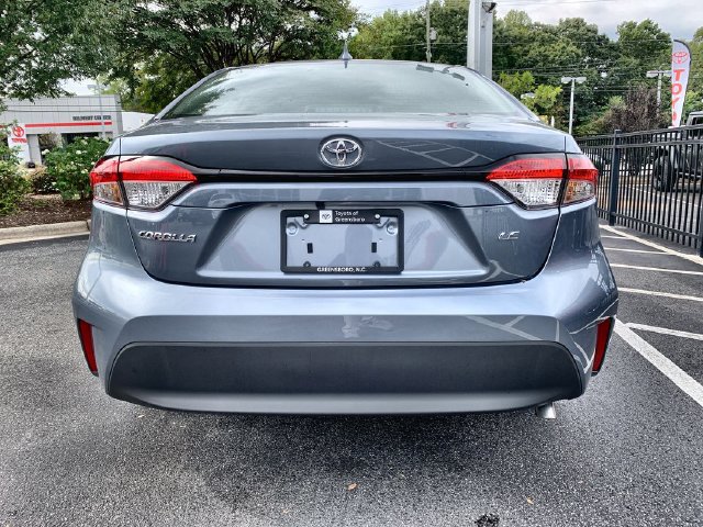 Used 2026 Toyota Corolla LE FWD image 7