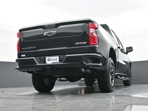 New 2026 Chevrolet Silverado 1500 ZR2 w/ LPO, Utility Wall Package image 40