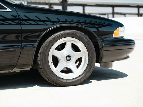 Used 1996 Chevrolet Impala SS image 13